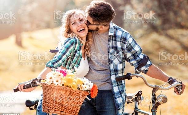 CAPRICI DI PRIMAVERA E LE TRACE DI ARIETE