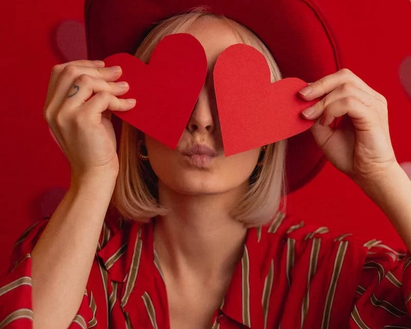 AMOURS DE PRINTEMPS , UN PASSAGE DANS LE ZODIAQUE DE L&rsquo;ANNÉE